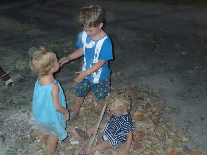 pendant ce temps&hellip;