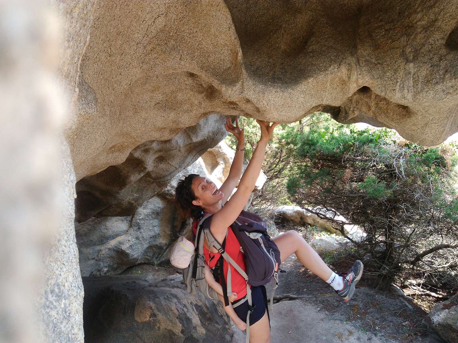 Escalade avec bébé ds le dos