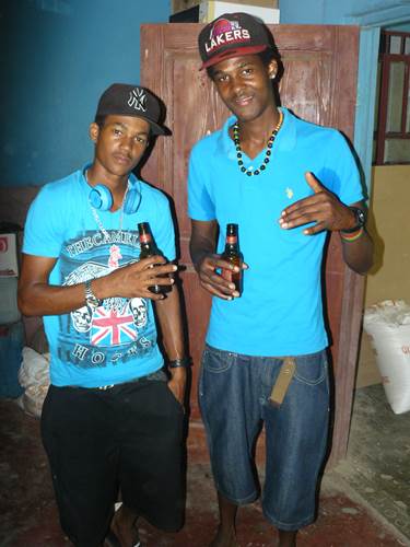 nos petits escort boy